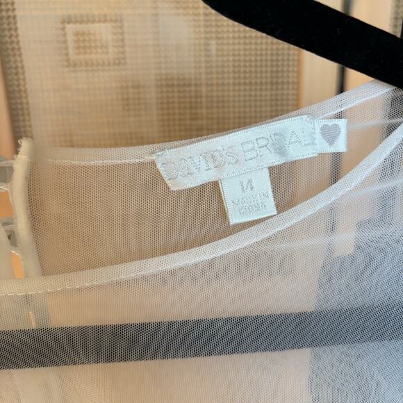 David’s Bridal Long Sleeve Tulle Topper Mesh White Top Button Back size 14 new - Picture 6 of 7